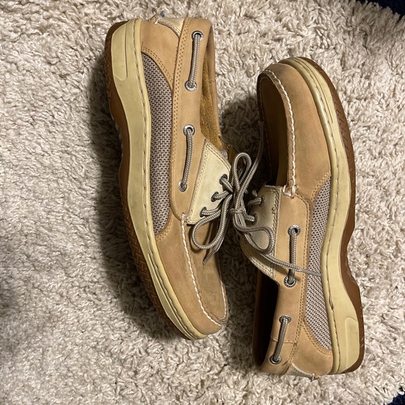 Sperry - Picture 2 of 3
